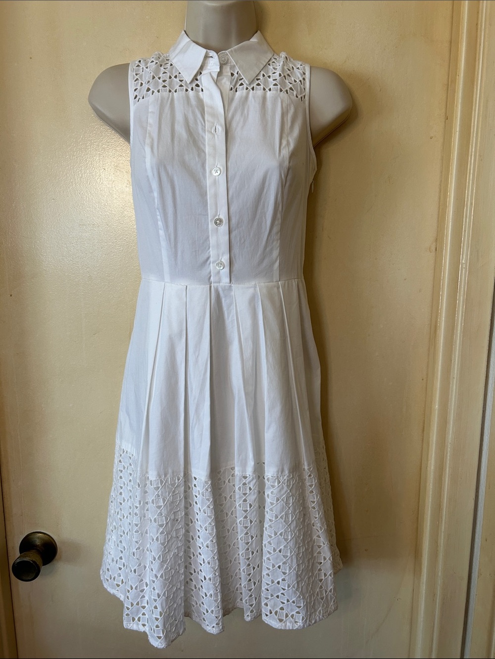 Ann Taylor White Sleeveless Eyelet Midi Shirt Dress size 2P NWT